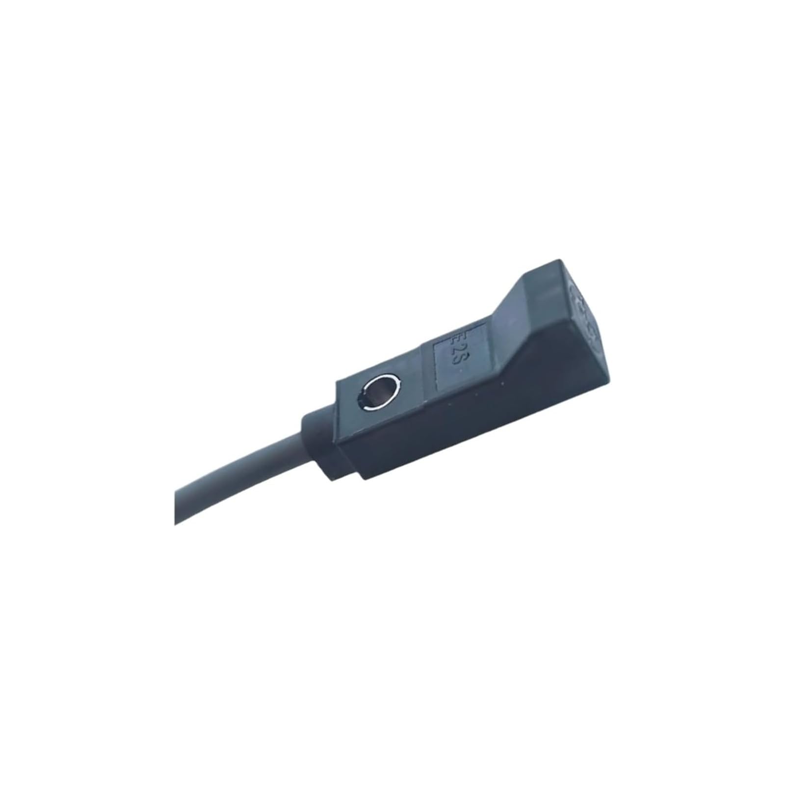 E2S Series E2S-Q23 1M Inductive Proximity Sensor, 2.5 mm Sensing, 3-Wire NPN NO