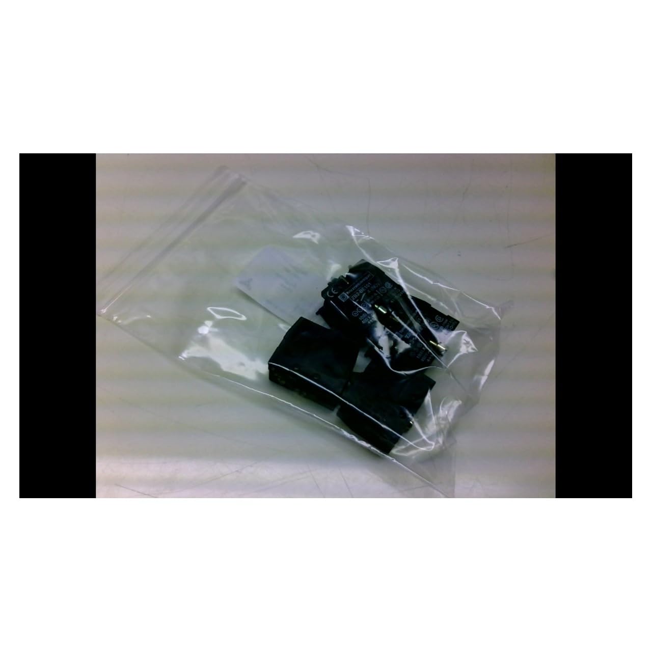 Telemecanique Zb2-Be101 - -Contact Block 10 Amp, 1 N.O. 400 Zb2-Be101, Pack of 2