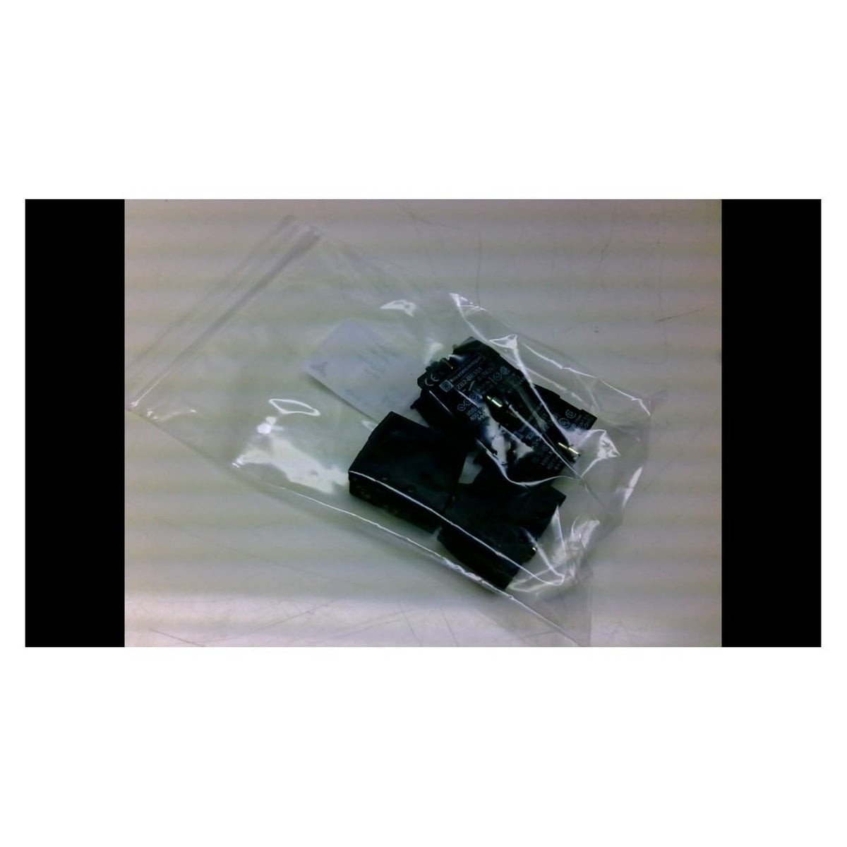 Zb2-Be101 - Contact Block 10 Amp, 1 N.O. 400 Zb2-Be101, Pack of 2